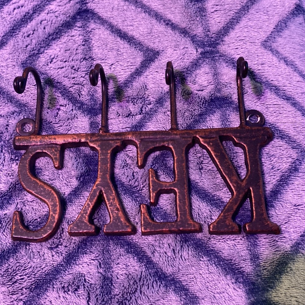 Keys - Picture 2 of 2